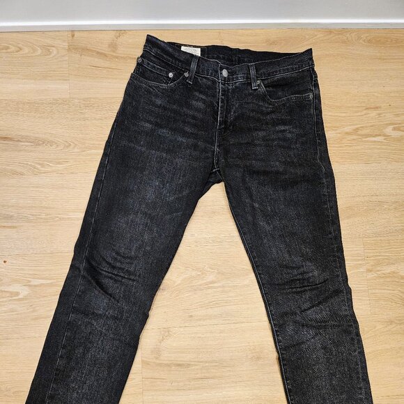 Levi's Premium Slim Fit Denim (31x30) - Picture 3 of 10